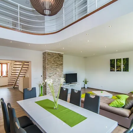 Milohanic Luxury