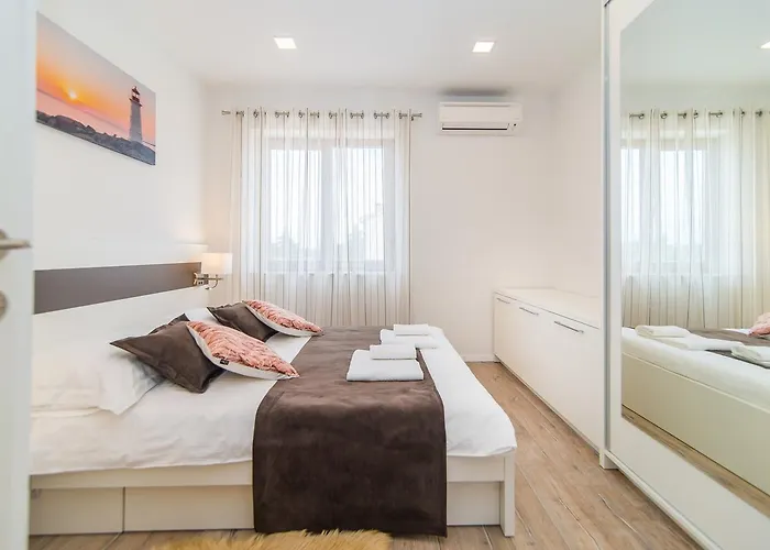 Konukevi Milohanic Luxury 4*